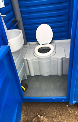Туалетная кабина ЛЮКС в Челябинске